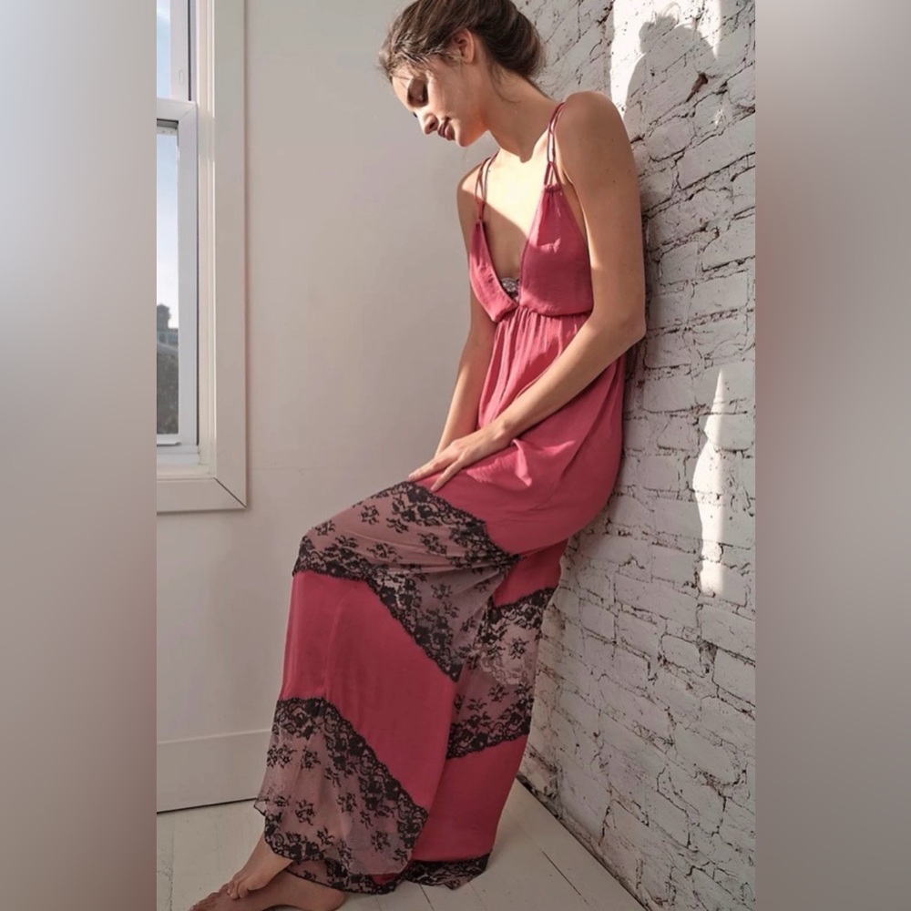 Intimately Love Letter Onesie Free People
Elegant Pink and Gray Jumpsuit